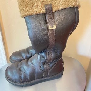Ugg’s size 9